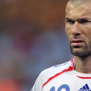 JIUYOU GAMING-摩托GP选手法比奥·夸塔拉罗赢得2024年世界冠军，法比奥·夸塔拉罗夺冠