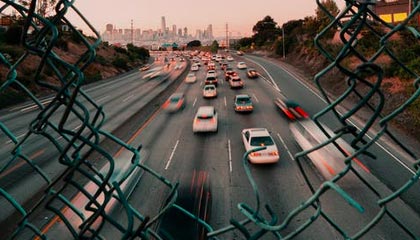 九游APP官网-曼城中场连续进球，展现强大实力，曼城中场核心是谁